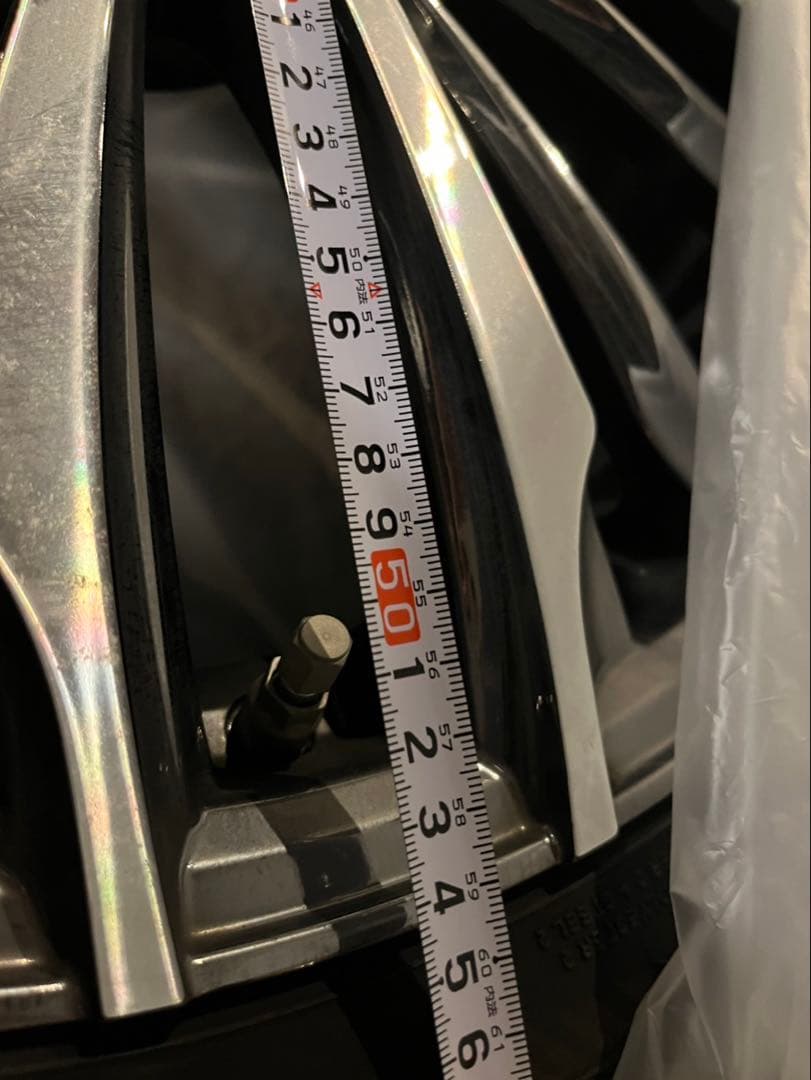 20インチ スタッドレスタイヤ４本セット(ホイール付き)