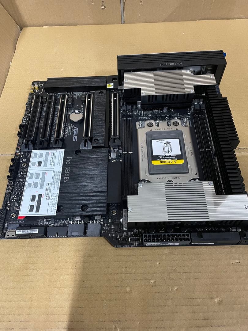 ASUS Pro WS TRX50-SAGE WIFI AMD マザーボード