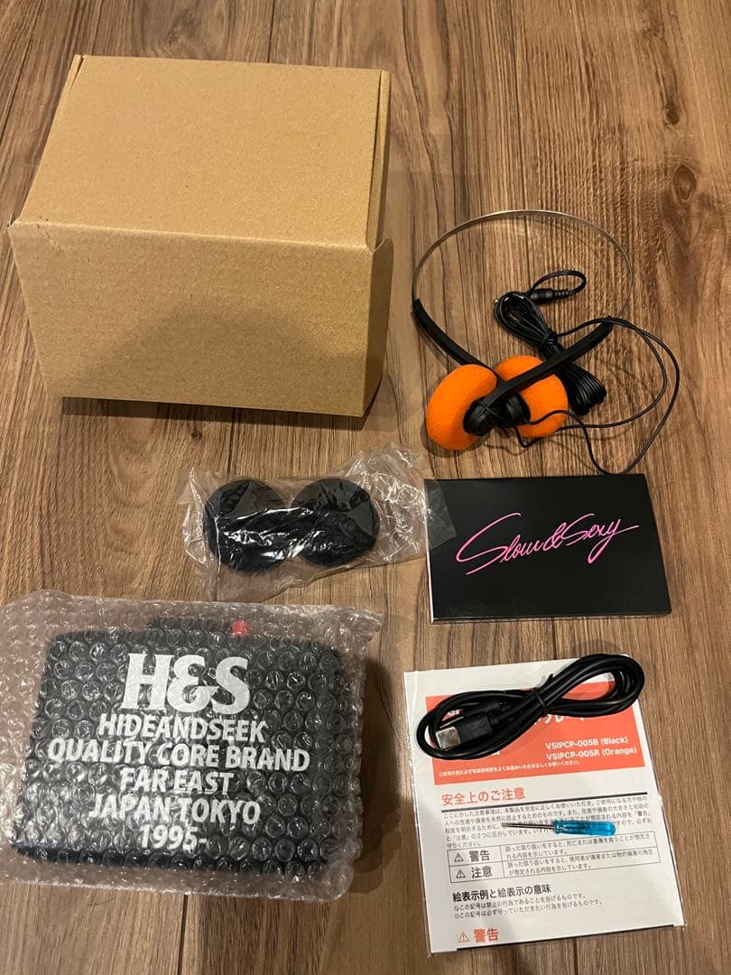 HIDE AND SEEK カセットプレイヤー　テープ　ハイドアンドシーク