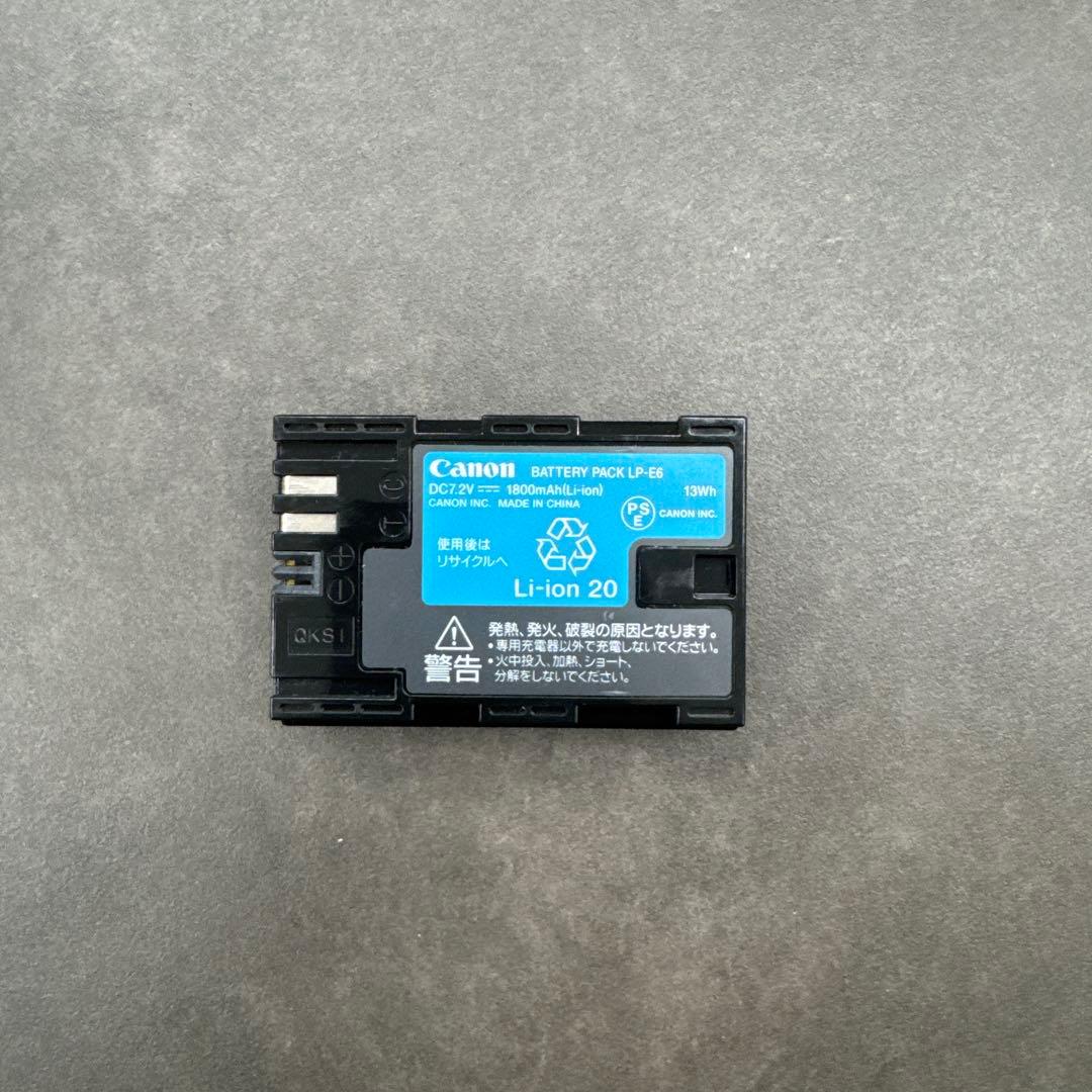 Canon EOS 70D デジタル一眼レフカメラ