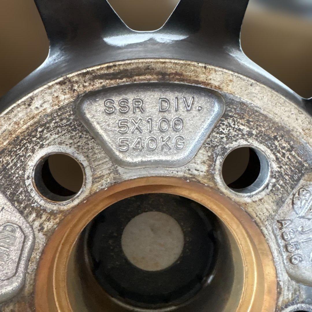 18インチ　美品SSR ライナータイプ10モノブロック　18×8.5J 送料込み