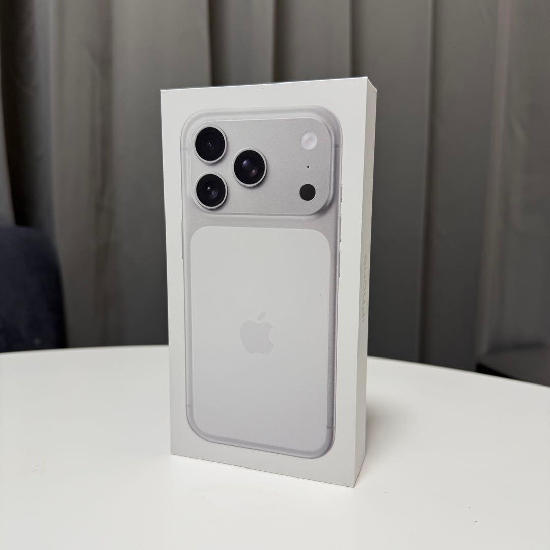 Apple iPhone 17pro 1tb新品未開封　即日配送