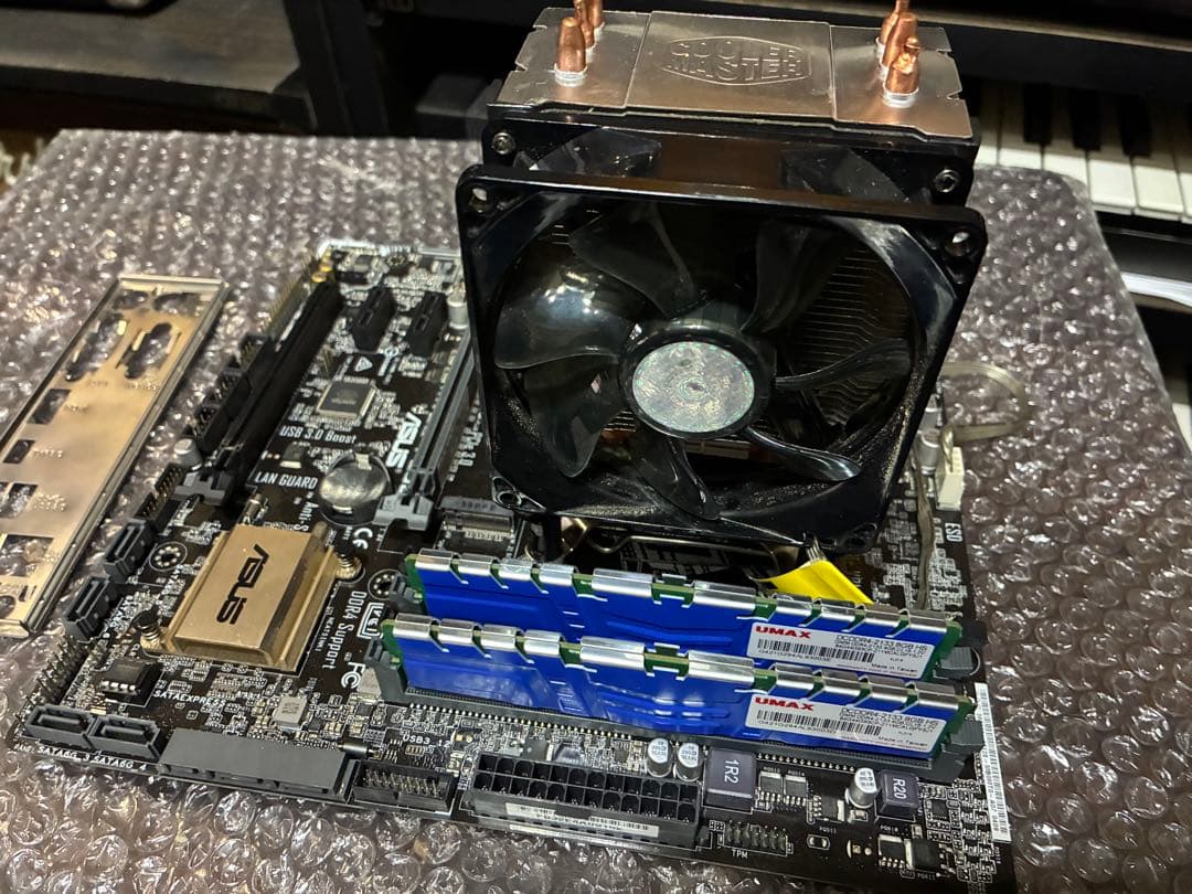 ASUS H170M-PLUS / i5-6600+16GB（OS認証+パネル）