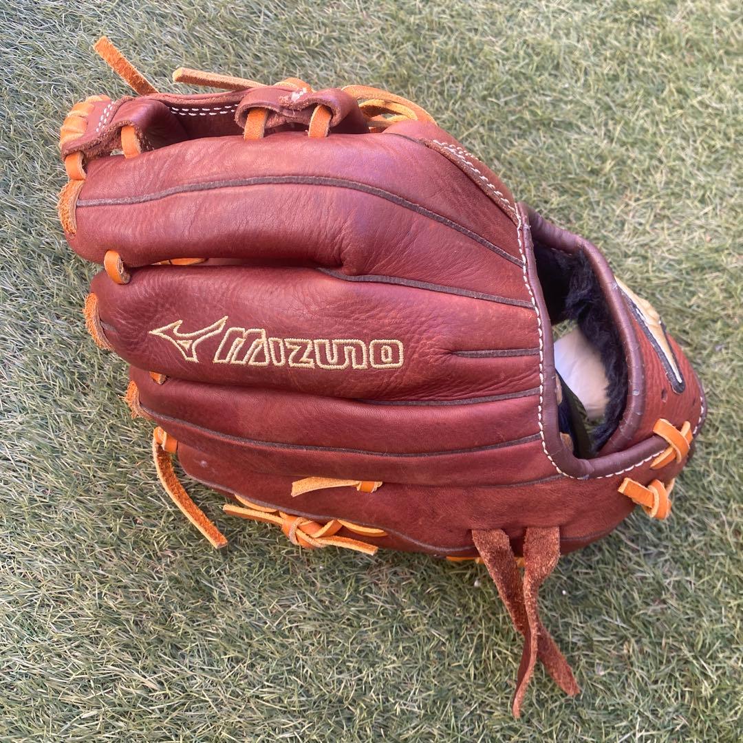 Mizuno 硬式用　内野手グローブ 右投げ用【週末クリスマス価格】