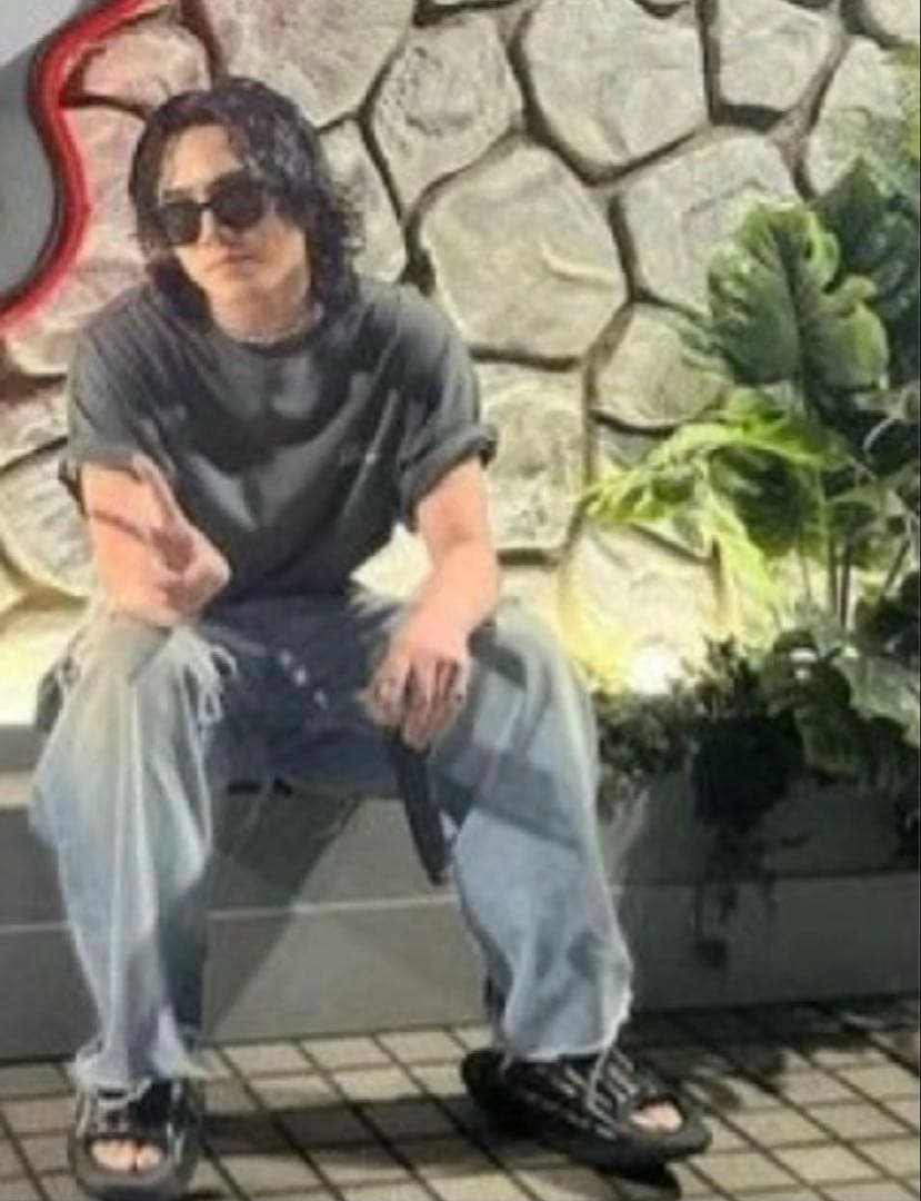 BALMAIN B-ITquilted slidessandals 登坂広臣着用