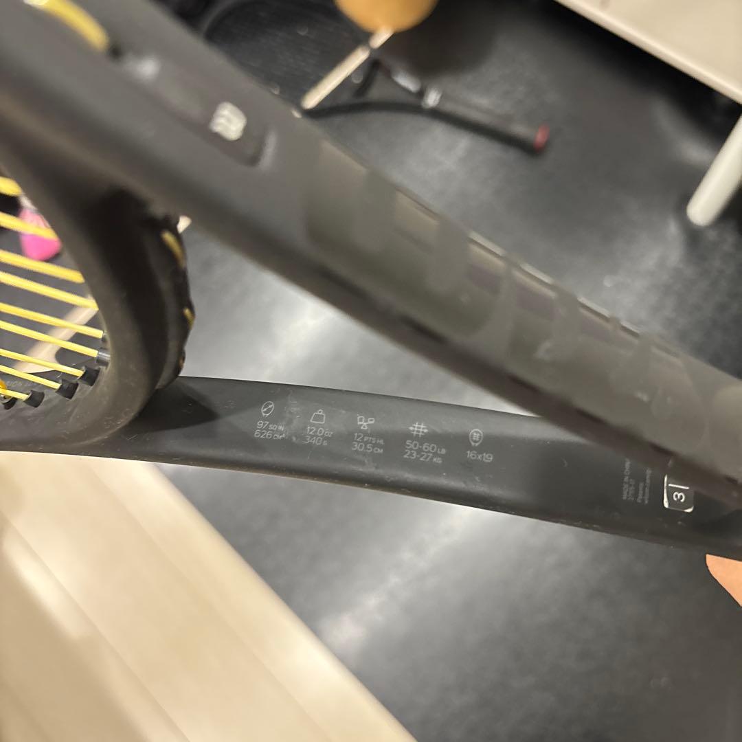 【希少】WilsonPro staff97 RF V11.0フェデラー　モデル