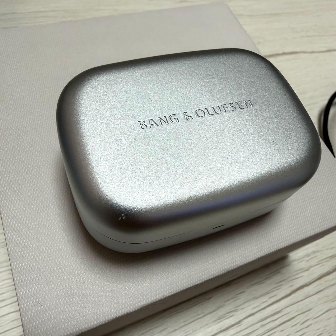 イヤホン Bang & Olufsen Beoplay Eleven