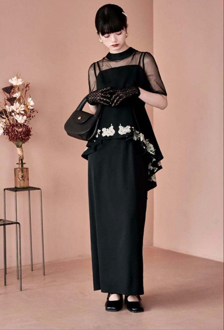 【etoll.】刺繍ペプラムビスチェ＆Iラインドレスセットアップ