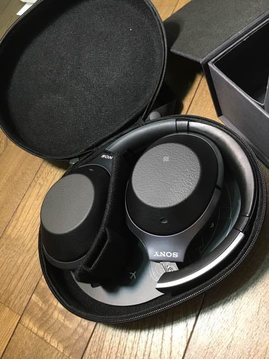 SONYのWH1000-MX2です