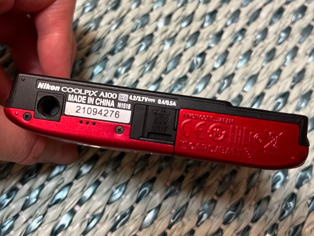 Nikon COOLPIX A100 レッド