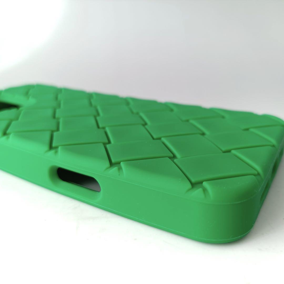 ボッテガヴェネタ iPhone14 PRO MAX シリコンケース パラキート