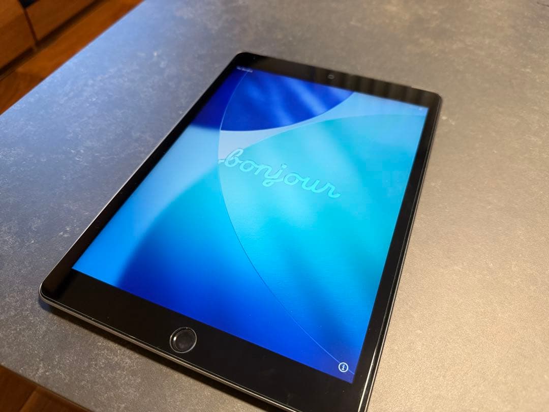 iPad 第8世代 32GB wifi ブラック 本体のみ