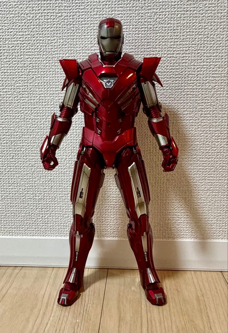 1/6ホットトイズ アイアンマンマーク33(シルバーセンチュリオン)