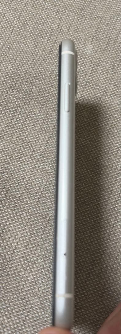 【美品】Apple iPhone 11 ホワイト 本体