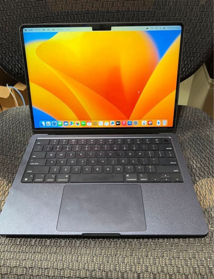 Apple MacBook Air (M2, 2022) 本体