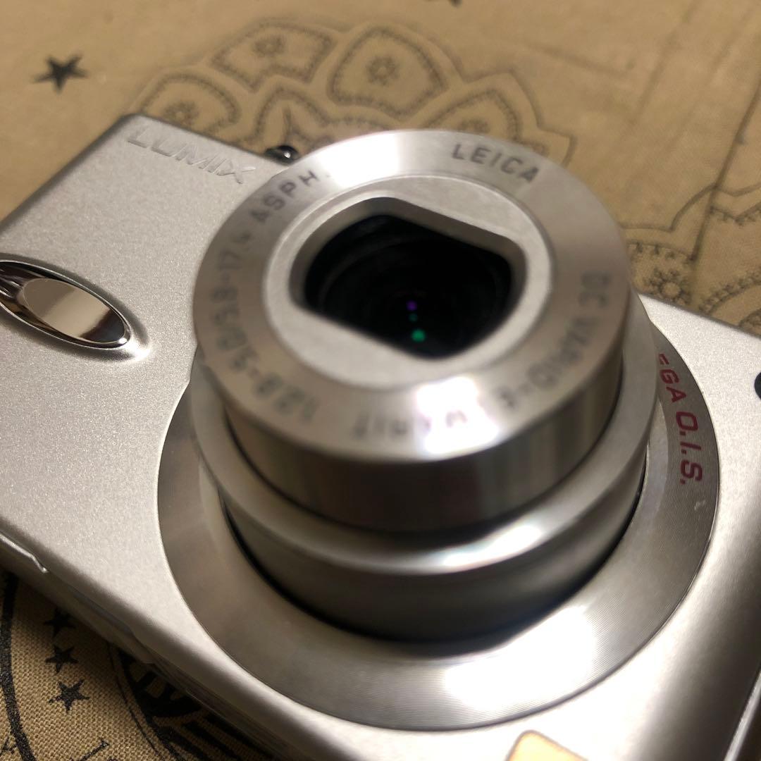 完品 Panasonic DMC-FX8 デジカメ コンデジ 美品