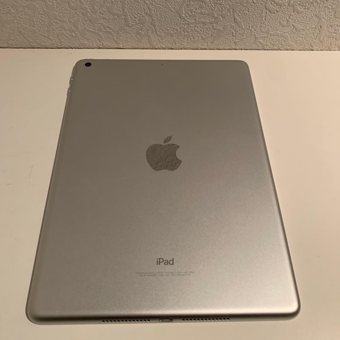 AppleのiPad（第6世代）Wi-Fiモデル9.7インチA1893