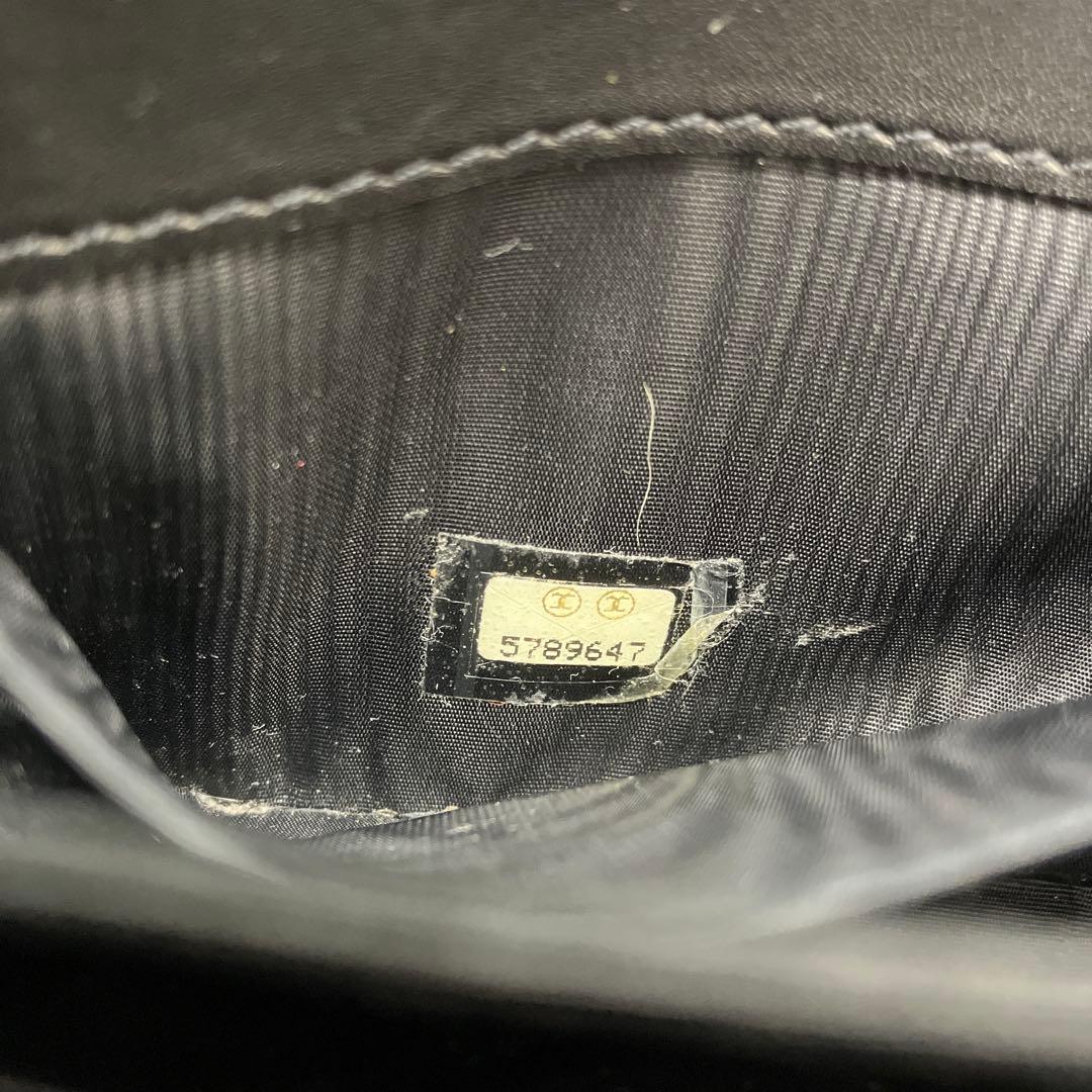 CHANEL　シャネル　長財布　キャビアスキン　ココマーク　43