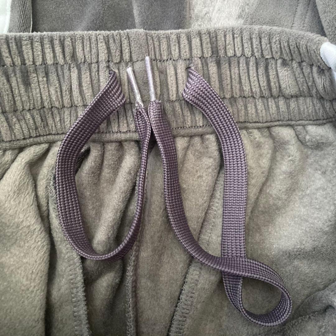 adidas ベルベット ルーズ　トラックパンツ　Mサイズ