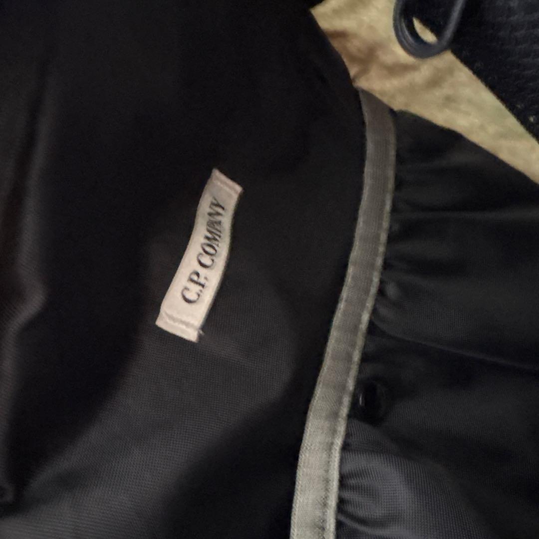 C.P. Company オリーブグリーン スリングバッグ