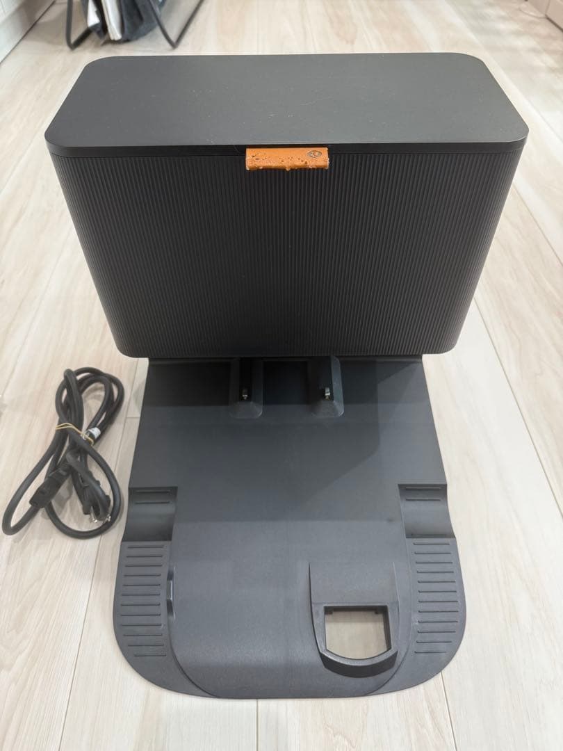 iRobot Roomba j7+ ロボット掃除機本体