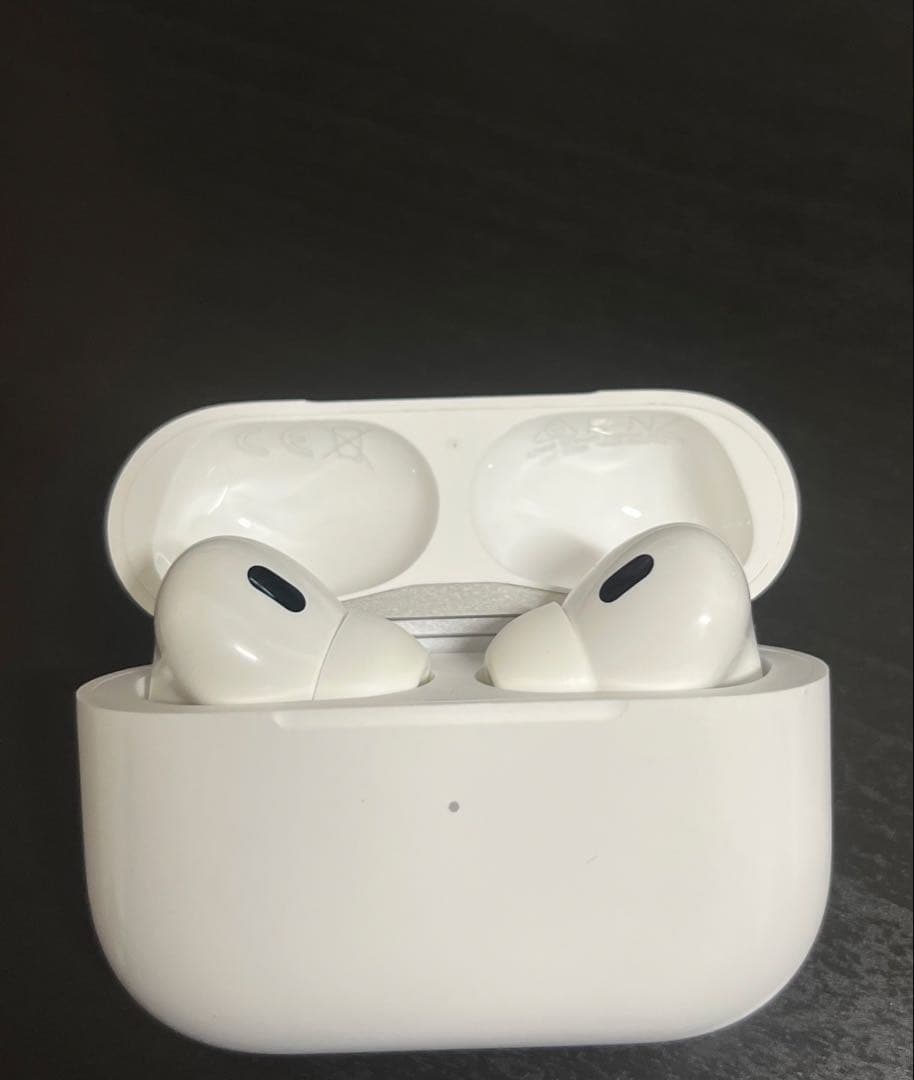 AirPods Pro 第二世帯 本体 充電ケース付き ホワイト