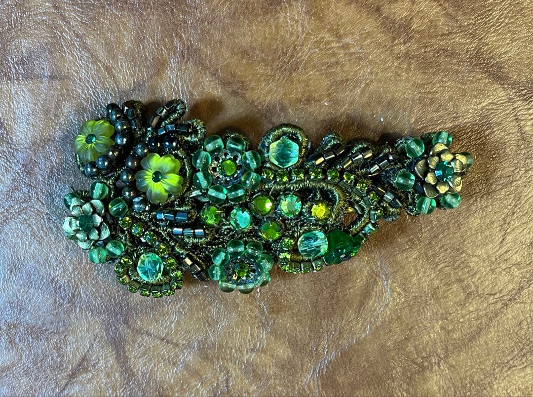 【美品】ミハエルネグリン 立体薔薇付きレースバレッタ