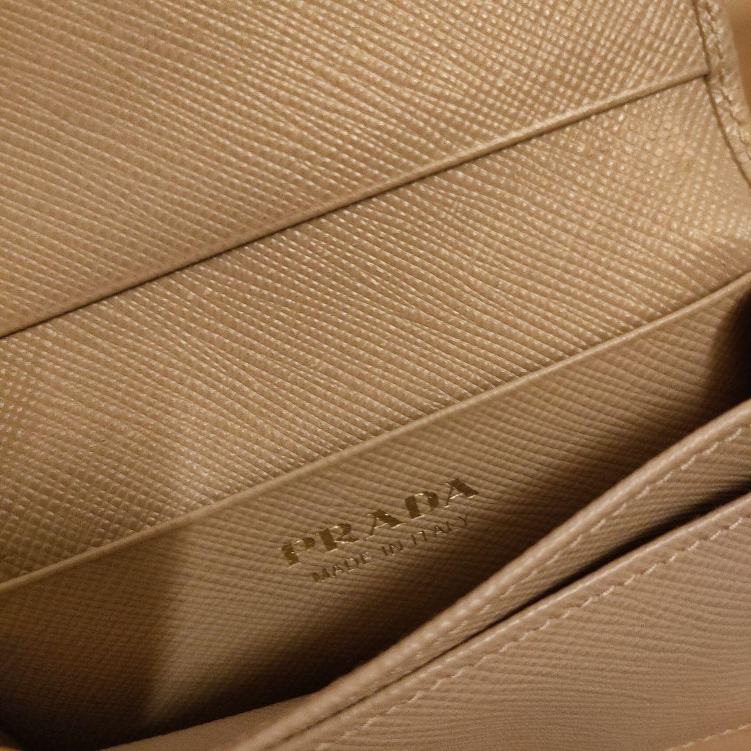 PRADA　名刺入れ　プラダ サフィアーノレザー　カードケース