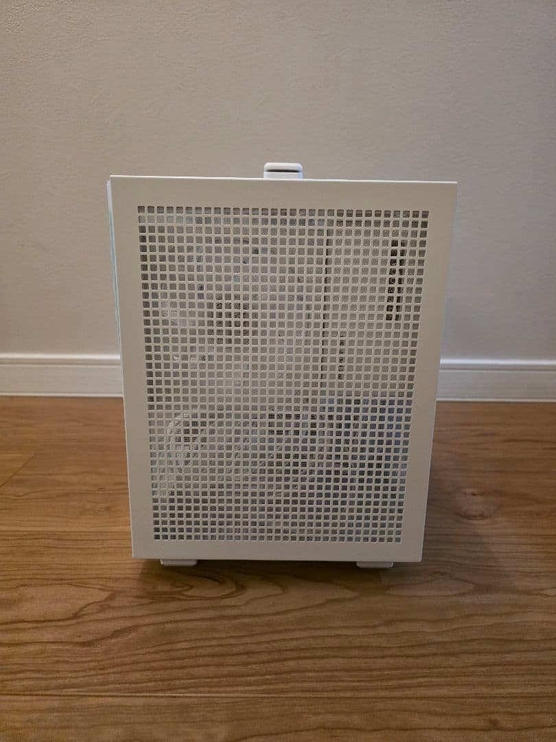 【白色小型ゲーミングPC】RX 9060 XT / ryzen7 7700