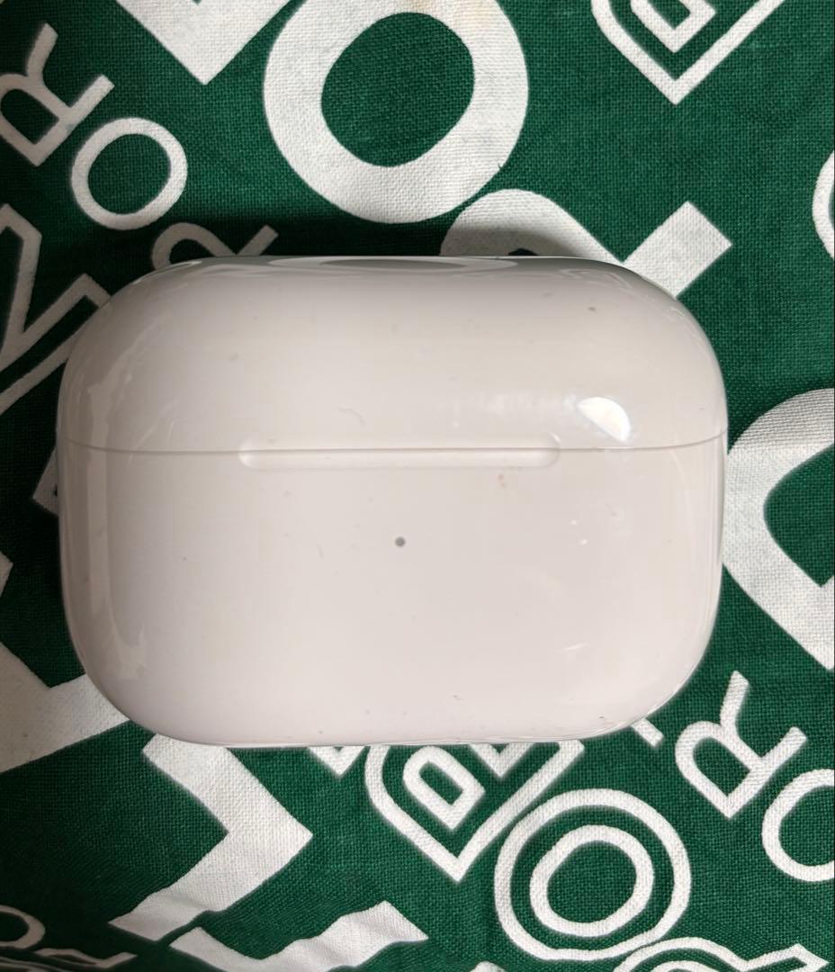 AirPods Pro 第2世代 右側充電不可 ジャンク品 イヤーチップ新品」