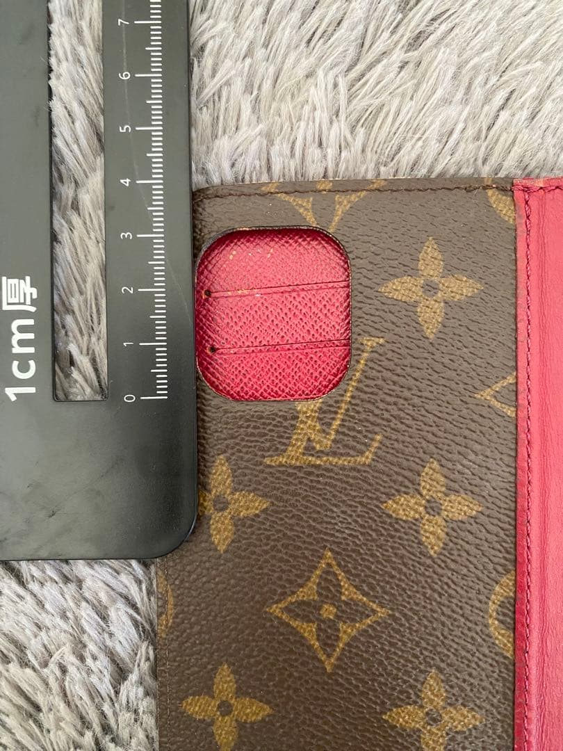 美品Louis Vuittonルイヴィトン　iPhone11ケースフォリオ手帳型