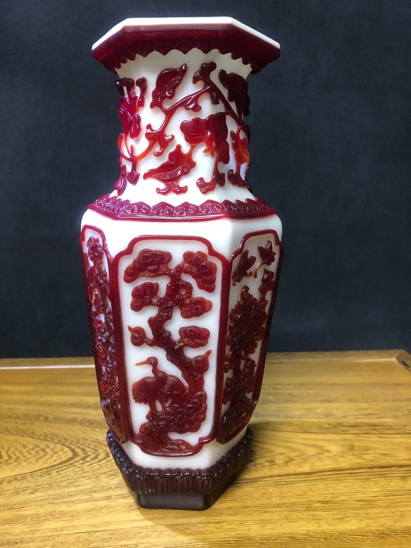 乾隆ガラス六角花瓶