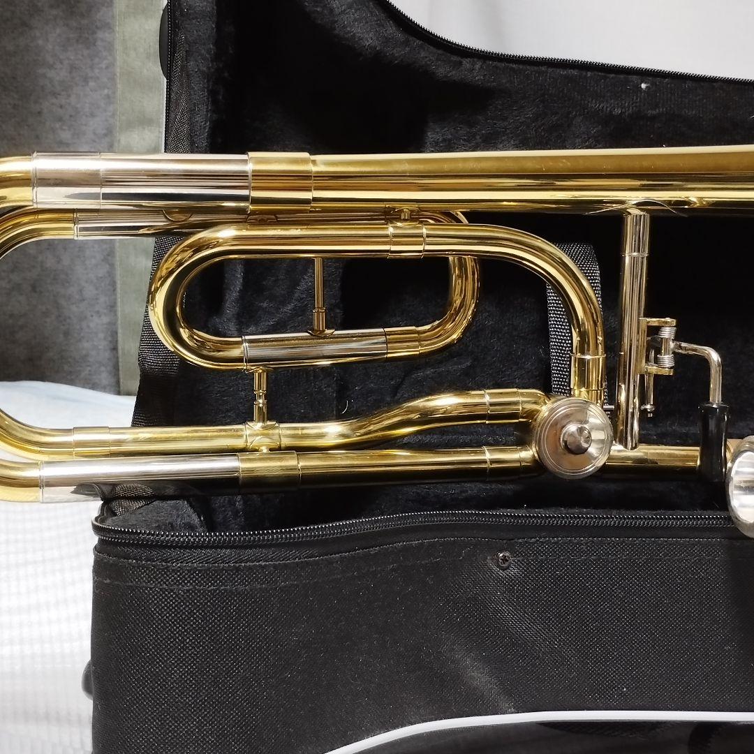 Soleil テナーバストロンボーン マウスピース、ケース付き 初心者　吹奏楽