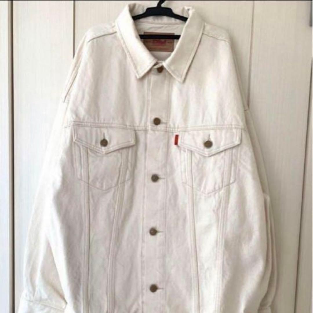 定価18,700円　ビッグシルエットデニムジャケット　アングリッド　アイボリー