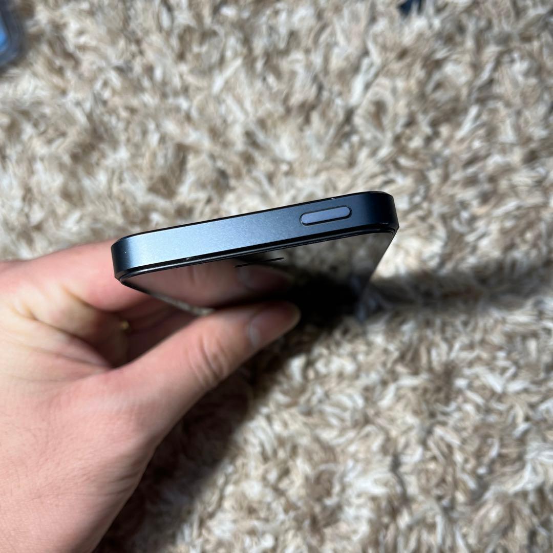 d*7様 『珍しい』Apple iPhone 5 64GB IOS 6.0