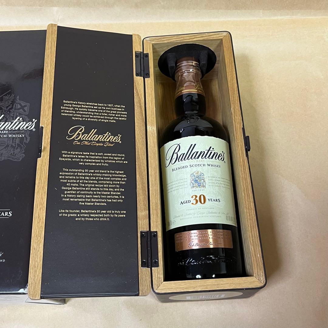 Ballartine's バランタイン 30年木箱と外紙箱付 未開封 700ml