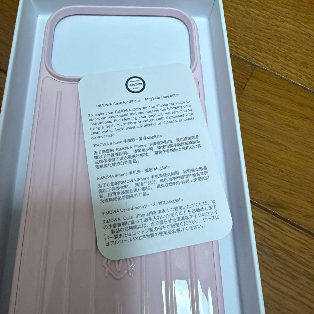 rimowa リモワ iPhone17promax ピンクケース