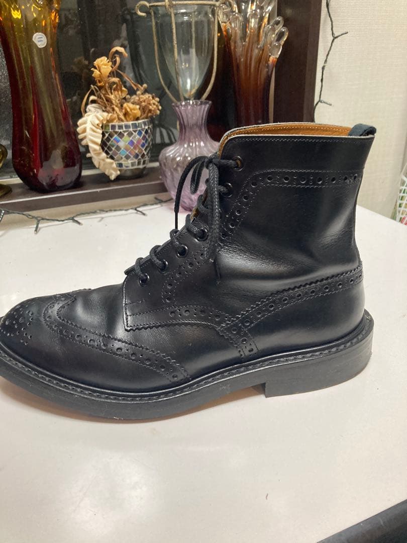 ク*ン様 トリッカーズ　M2508 カントリーブーツ　ブラックレザーハイカットブ