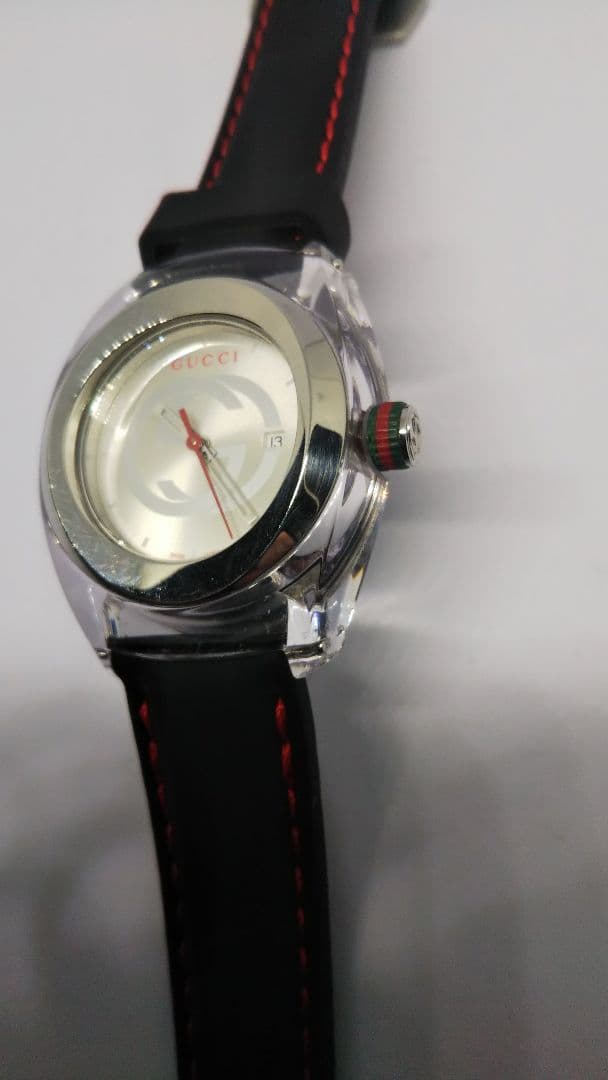 GUCCI シンク シルバー ブラック ラバーベルト 時計