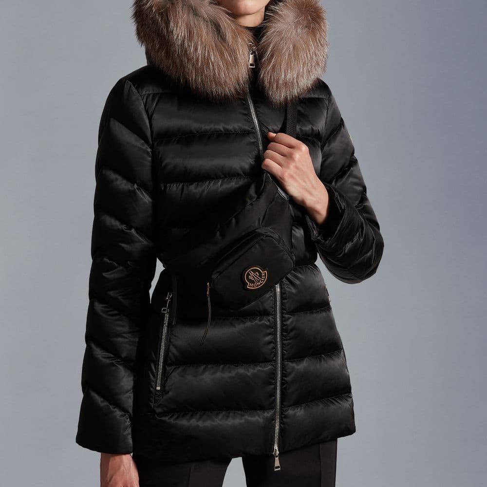 未使用 MONCLER FELICIE ボディバッグ ウエストバッグ ブラック