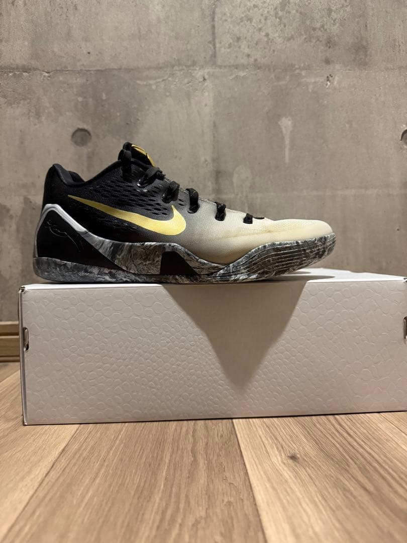 シューズ(男性用) KOBE 9 elite low protro EM mambacita
