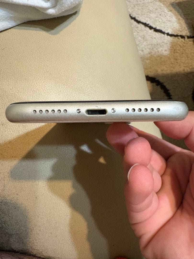 iPhone11 ホワイト 64GB 本体