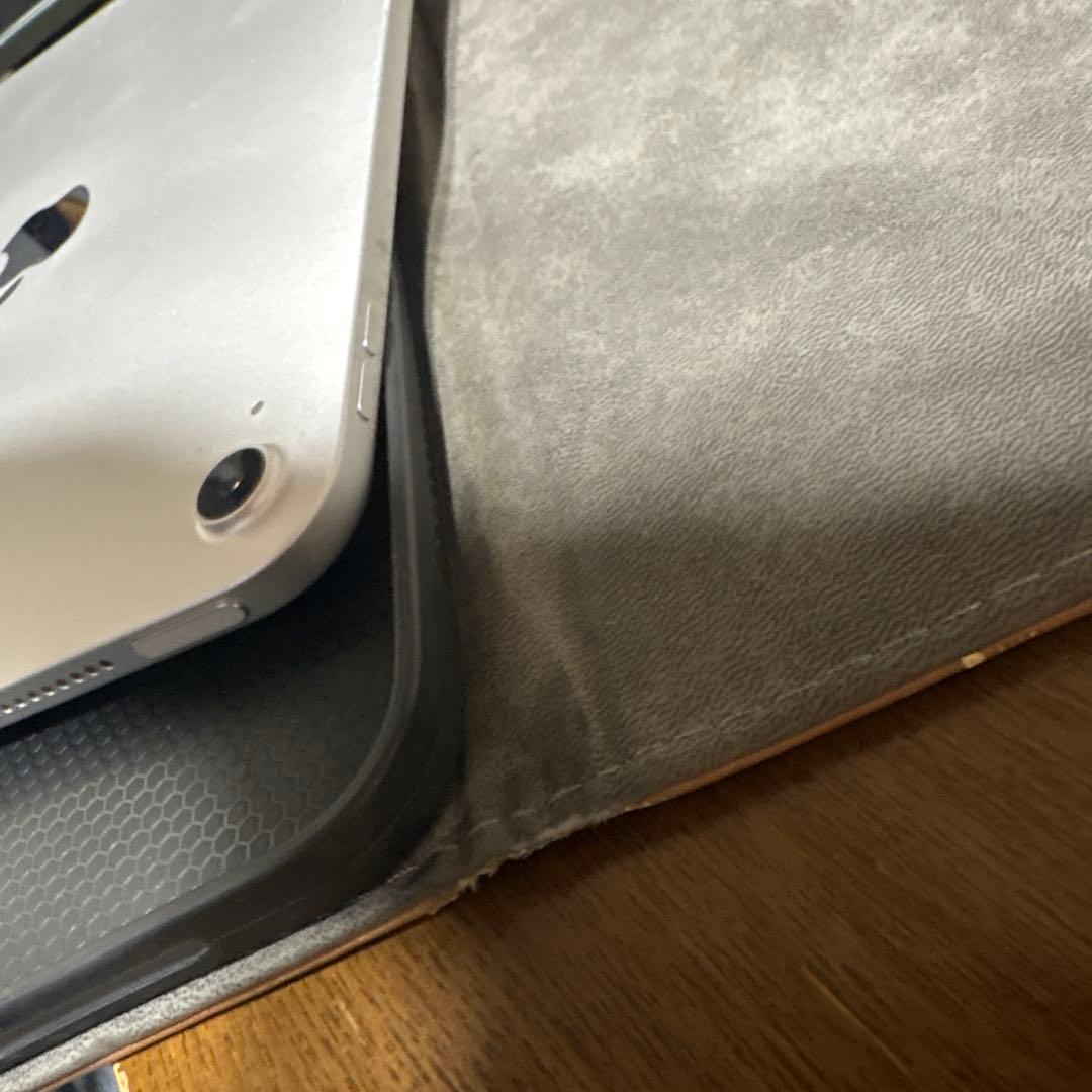 iPad 11世代a16 128GB Wi-Fi 本体ケース、保護フィルム付き