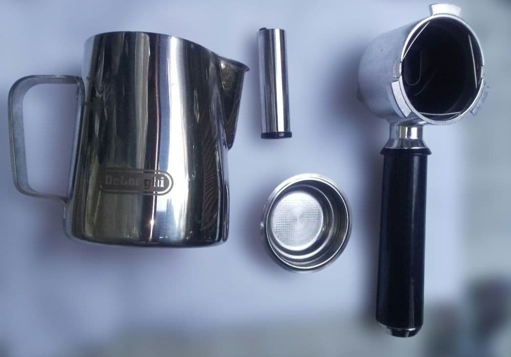 招き猫DeLonghi エスプレッソマシンデロンギエスプレッソマシーン美品