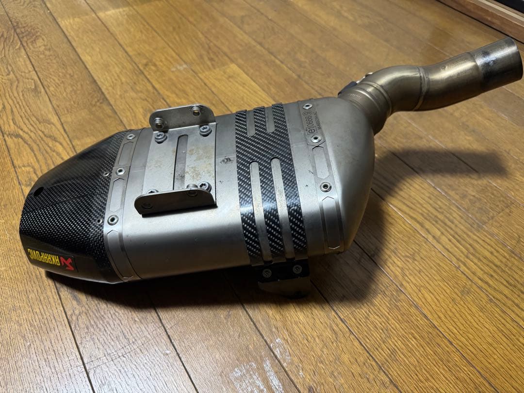 ZX-6R ZX600P ‘07 ‘08 アクラポビッチ スリップオンマフラー