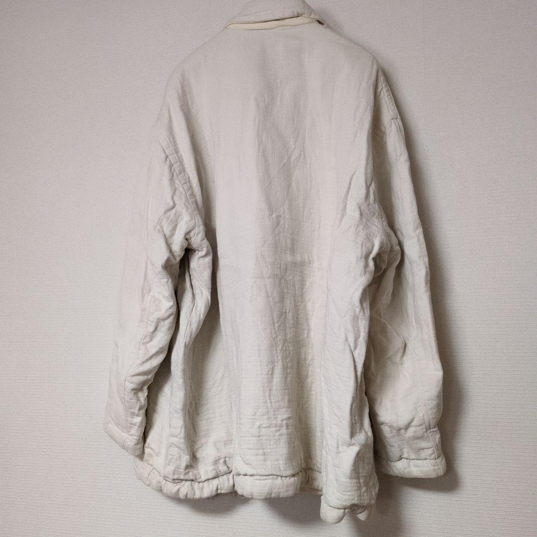 ホワイトカバーオール エンブレム付き