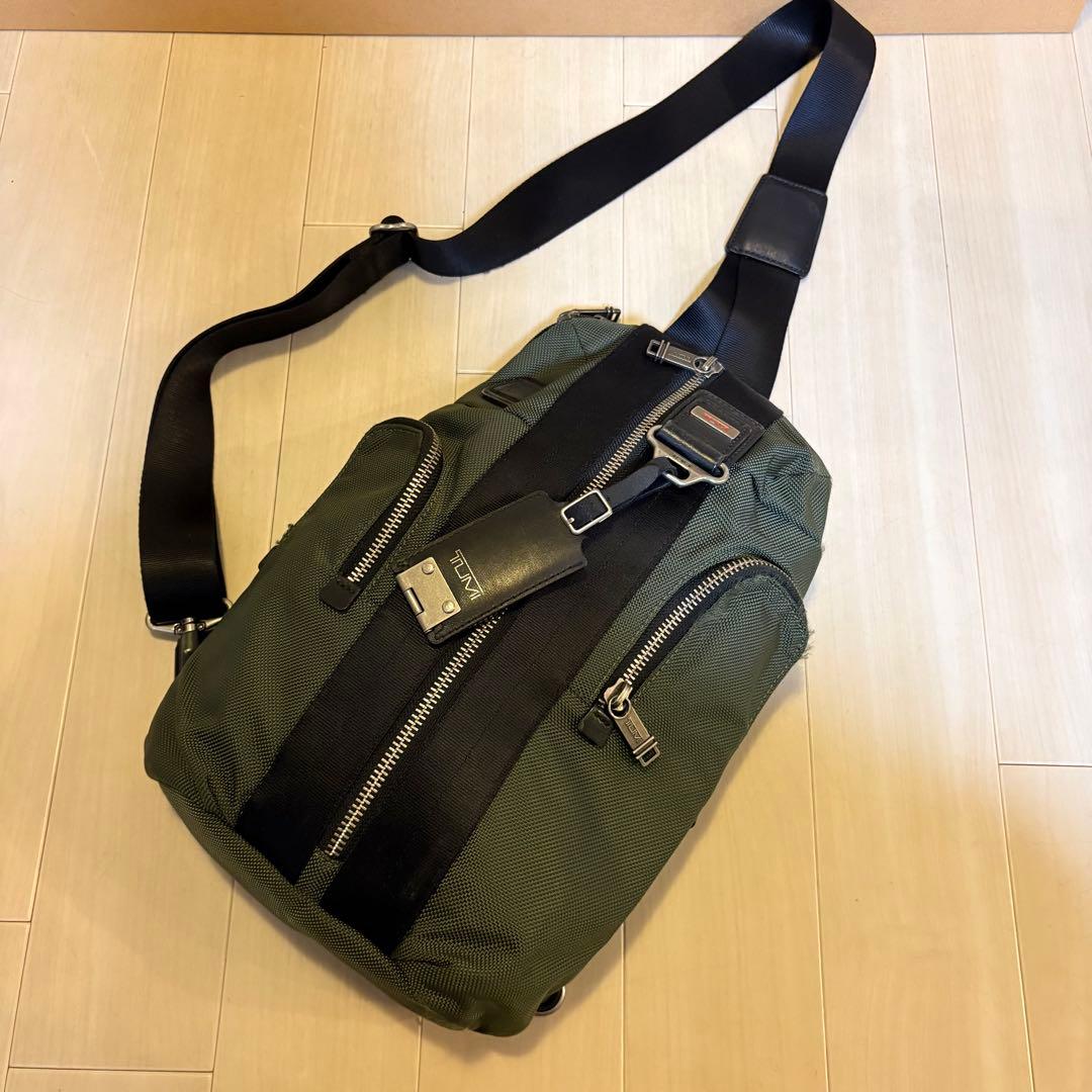 TUMI Alpha Bravo スリング ボディバッグ