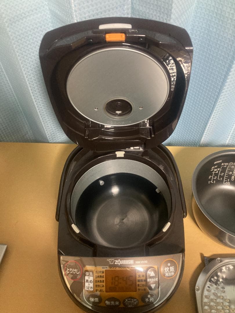 ★美品★2022年製ZOJIRUSHI NW-VH10炊飯器 ジャー5.5合炊き