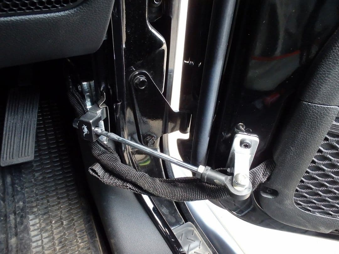 JKラングラー メカニカル ドアストッパー