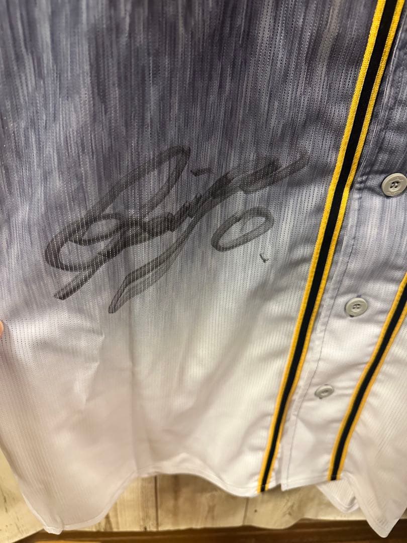 新品未使用　阪神タイガース　木浪選手　直筆サイン入りユニフォーム　Lサイズ